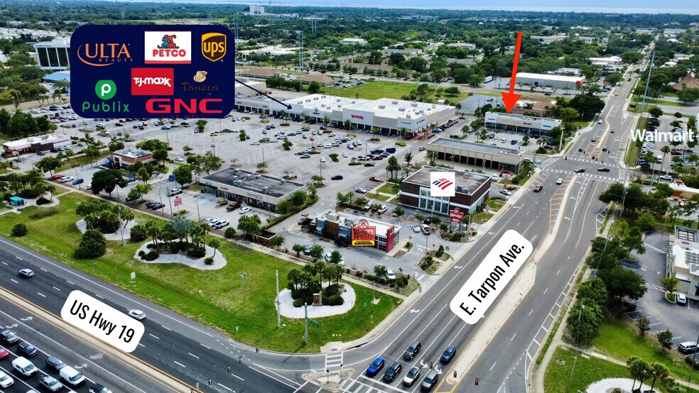 More Photos Of 852-884 E Tarpon Ave, Tarpon Springs General Retail For Lease