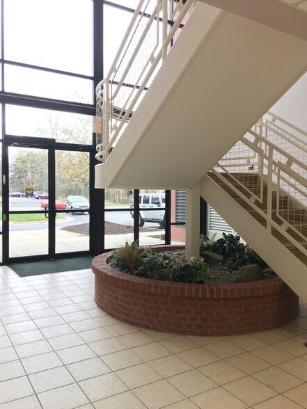 More Photos Of 50 Post Office Rd, Waldorf Medical For Lease