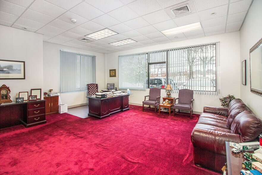 More Photos Of 699 Terryville Ave, Bristol Medical For Sale