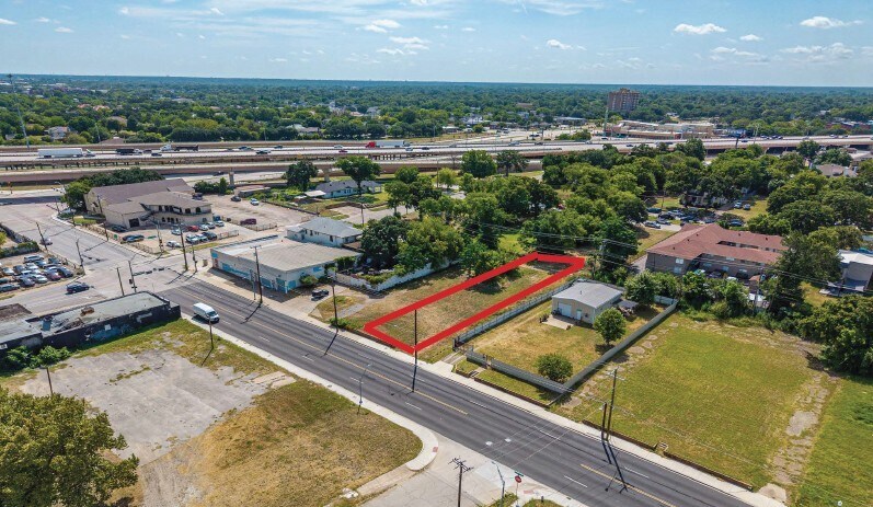 More Photos Of 1910 Al Lipscomb, Dallas Land For Sale