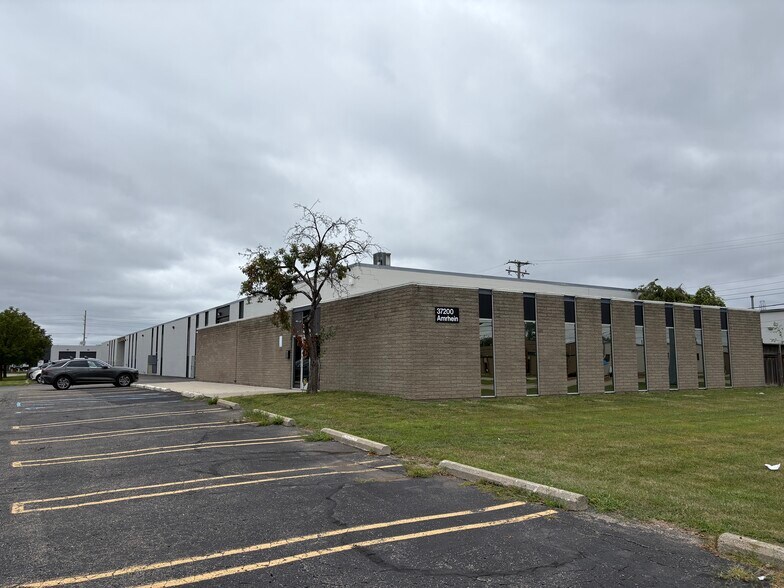 Primary Photo Of 37200 Amrhein Rd, Livonia Warehouse For Lease