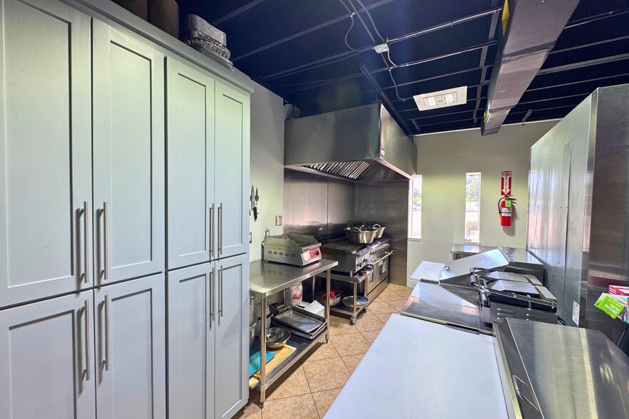 More Photos Of 17603 French Rd, Houston Religious Facility For Sale