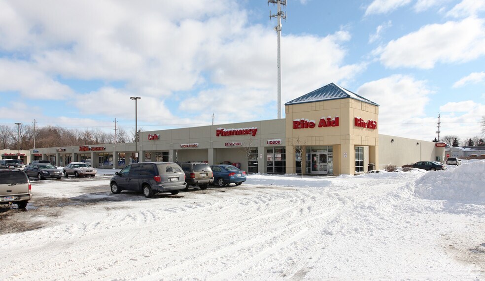More Photos Of 1575-1589 Haslett Rd, Haslett Freestanding For Lease