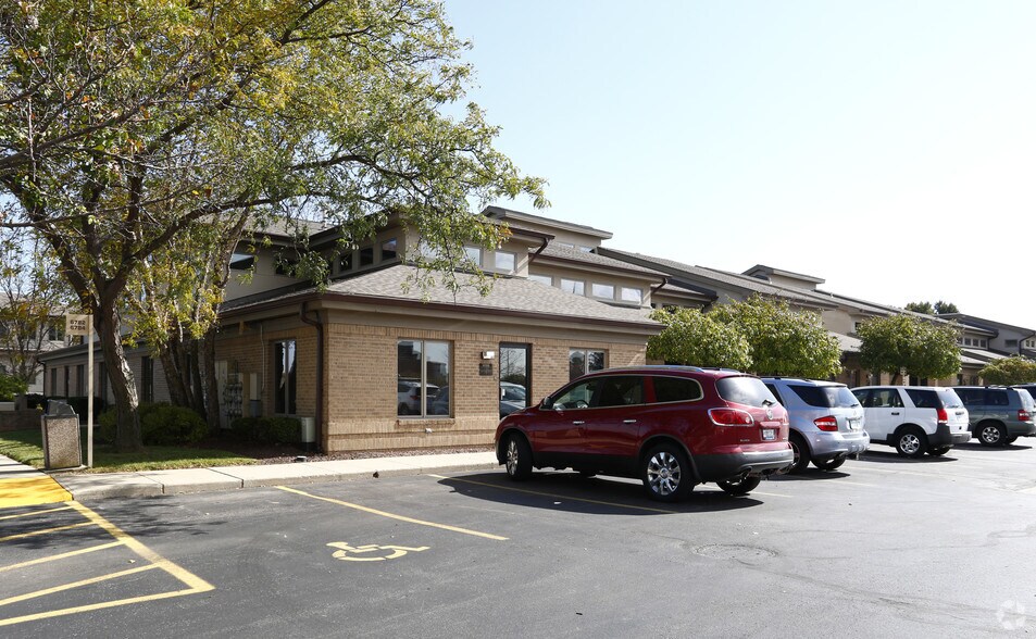 More Photos Of 6784 Loop Rd, Dayton Medical For Lease