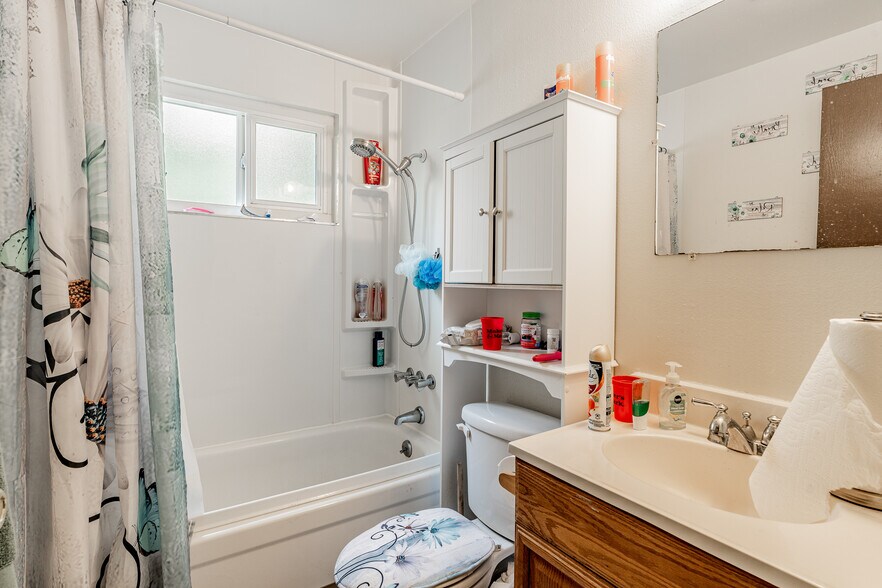 More Photos Of 4811-4823 NE Prescott St, Portland Apartments For Sale