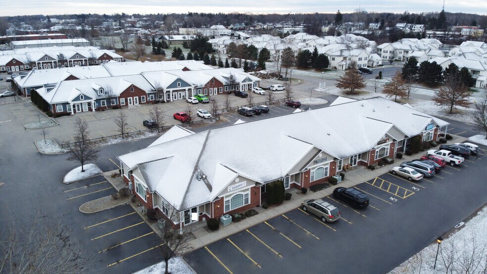 More Photos Of 1110 Crosspointe Ln, Webster Medical For Lease