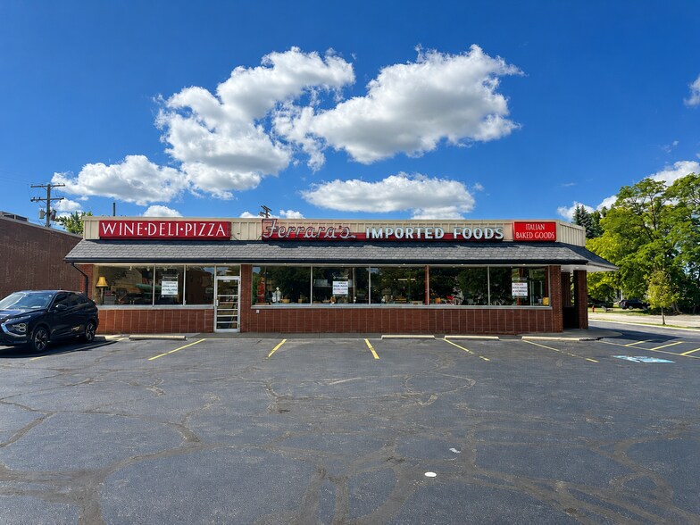More Photos Of 5750 Mayfield Rd, Cleveland Freestanding For Sale