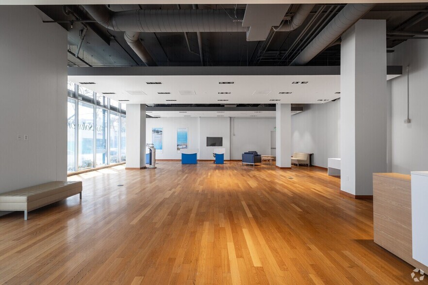 More Photos Of 331 Santa Monica Blvd, Santa Monica Apartments For Lease