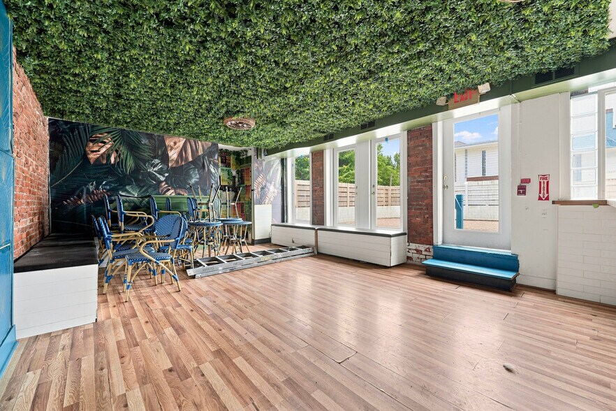 More Photos Of 1437-39 South Street, Philadelphia Specialty For Lease
