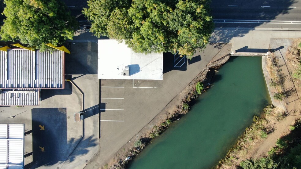 More Photos Of 610 Cypress Ave, Redding Loft Creative Space For Sale