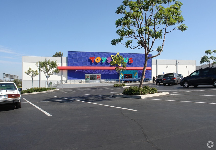 Primary Photo Of 8780-8820 Grossmont Blvd, La Mesa Unknown For Lease