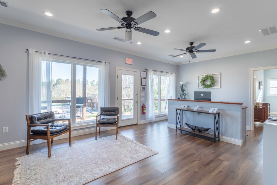 More Photos Of 2356 Alabama River Pky, Millbrook Flex For Sale