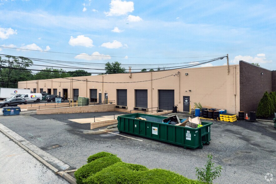 More Photos Of 7249-7251 Browning Rd, Pennsauken Warehouse For Lease