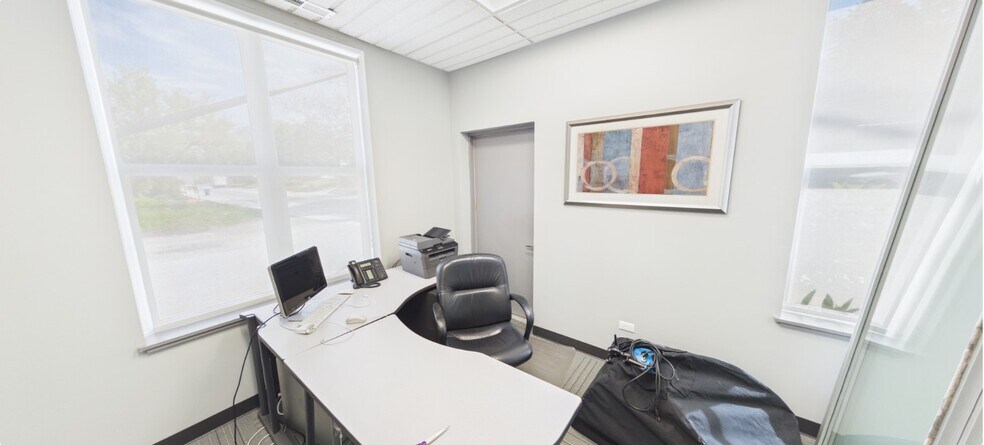 More Photos Of 34 N Bennett St, Geneva Office For Lease