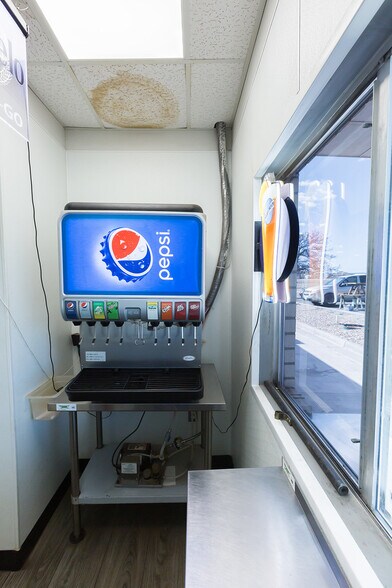 More Photos Of 1140 Kermit St, Plainview Restaurant For Sale