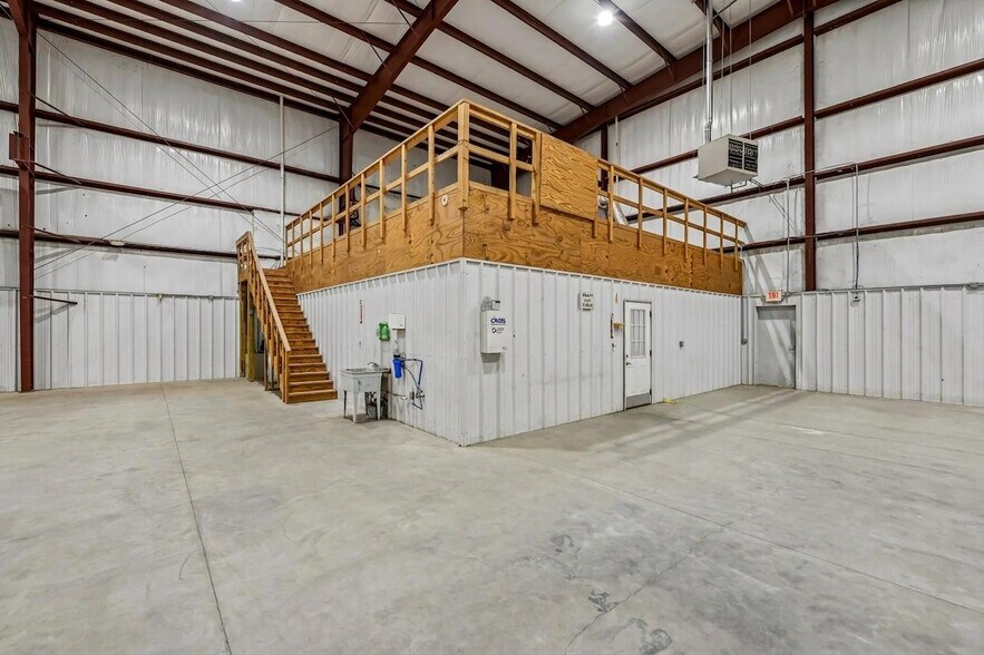 More Photos Of 1972 Red Oak Flats Rd, Dahlonega Warehouse For Sale