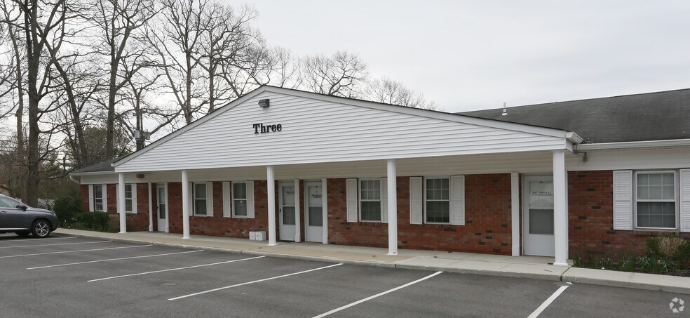 More Photos Of 3 Medical Dr, Port Jefferson Station Medical For Lease