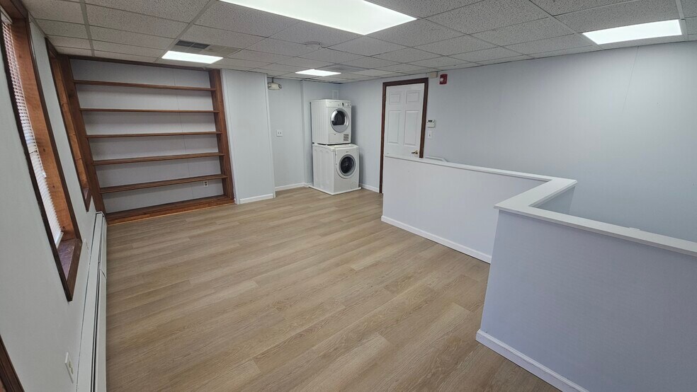 More Photos Of 117 S Warren St, Trenton Storefront Retail Residential For Sale