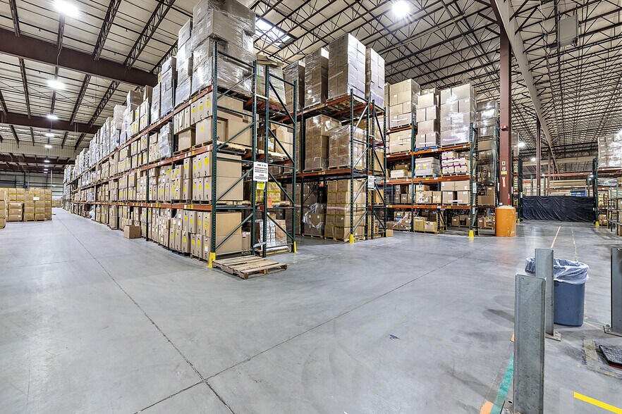More Photos Of 4333-4335 W Fort St, Detroit Distribution For Lease