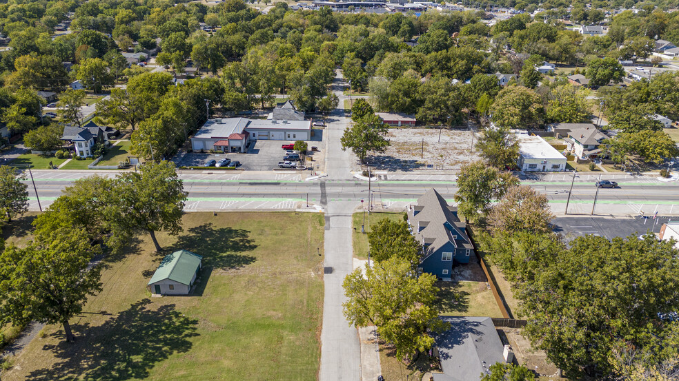 Primary Photo Of 901 S Main St, Broken Arrow Land For Sale