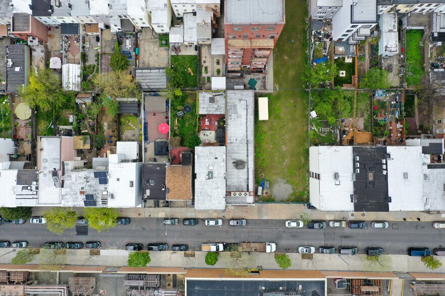 More Photos Of 267 23rd St, Brooklyn Warehouse For Sale