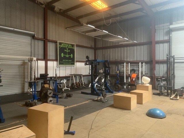 More Photos Of 6438 N 126th Ave, Largo Manufacturing For Lease