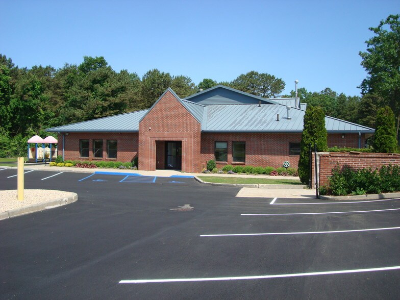 More Photos Of 7 Crossway Blvd, Patchogue Office For Sale