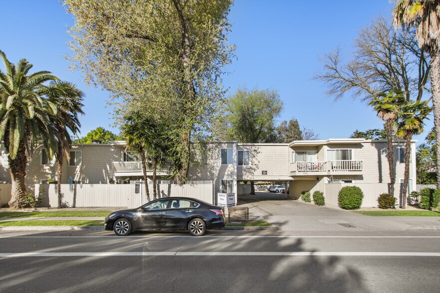 More Photos Of 745 F St, Davis Apartments For Sale