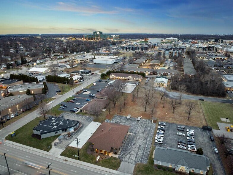 Primary Photo Of 812 Cormier Rd, Ashwaubenon Office For Lease