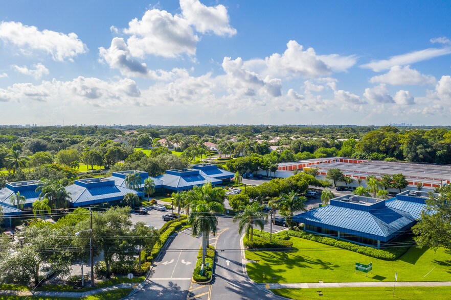 More Photos Of 5100 W Copans Rd, Margate Office For Lease