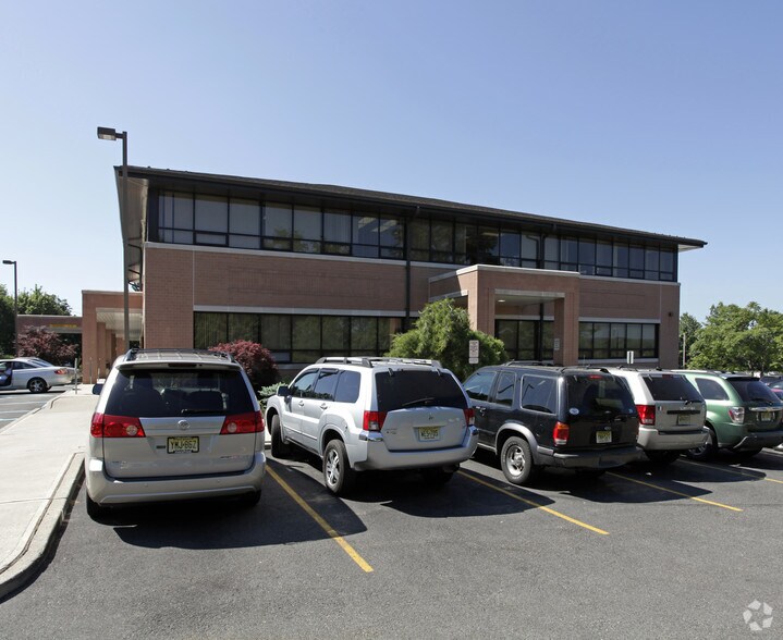 More Photos Of 400 Franklin Tpke, Mahwah Medical For Lease