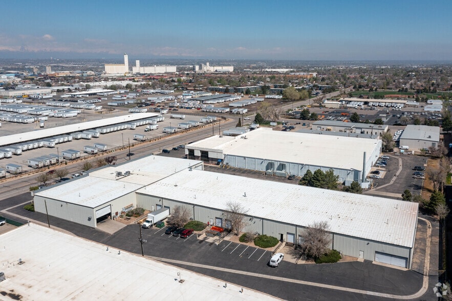 More Photos Of 5720 Holly St, Commerce City Manufacturing For Lease