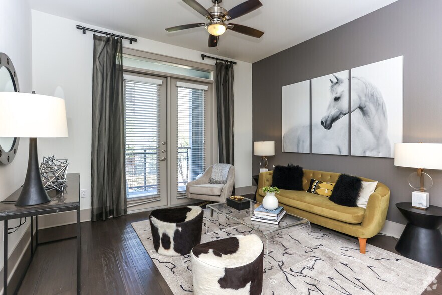 More Photos Of 4646 Amesbury Dr, Dallas Apartments For Lease