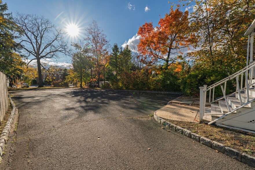 More Photos Of 177 W High St, Somerville Medical For Sale