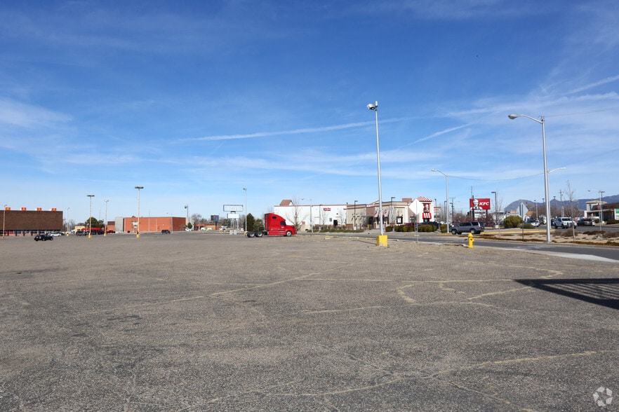 Primary Photo Of 2105-2113 Eubank NE, Albuquerque Land For Lease