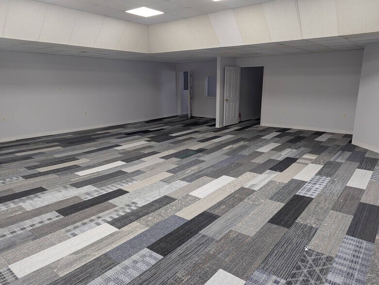 More Photos Of 299 Main St, Hornell Showroom For Lease