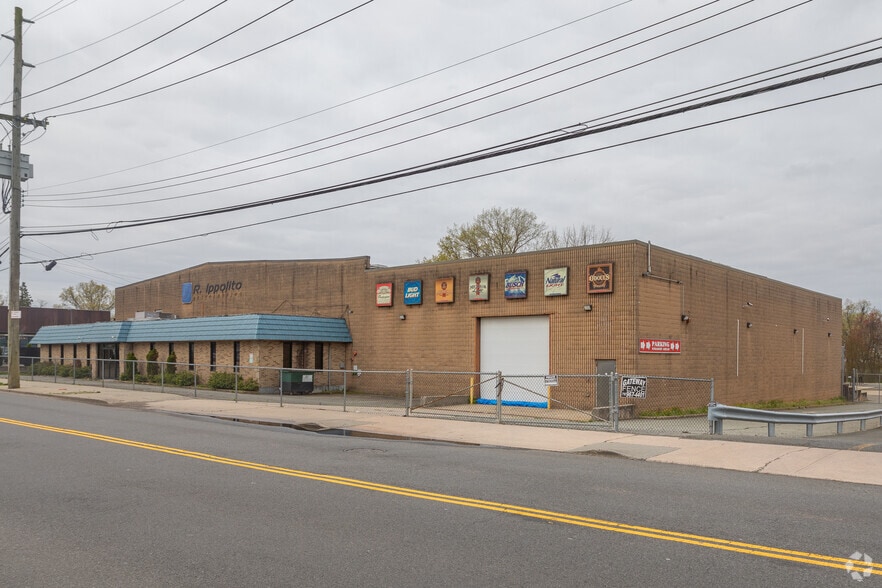 Primary Photo Of 4865 Arthur Kill Rd, Staten Island Warehouse For Sale