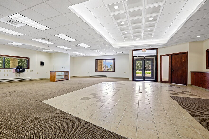 More Photos Of 200 Golfview Rd, Cecil Storefront Retail Office For Lease