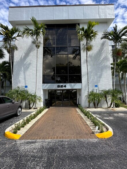 More Photos Of 824 US Highway 1, North Palm Beach Office For Lease