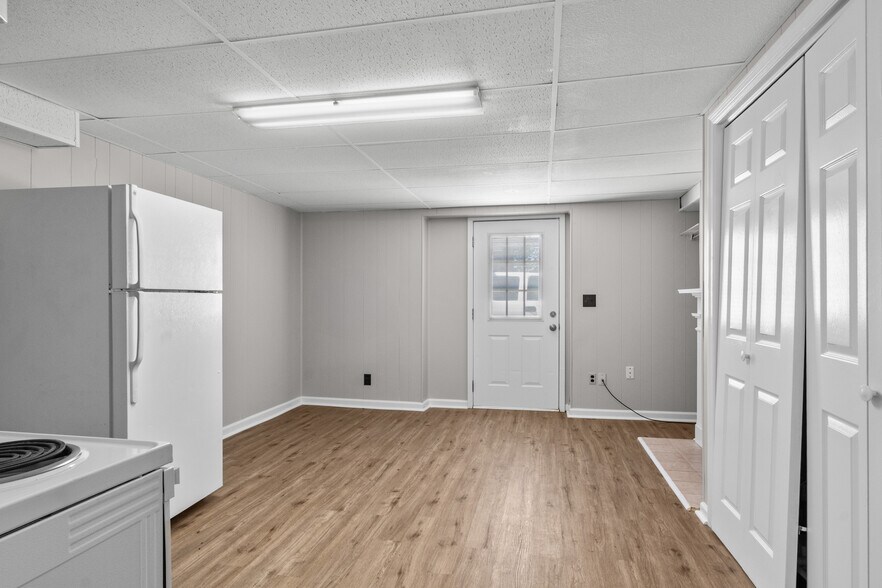 More Photos Of 162 Condor Ct, Clarksville Apartments For Sale