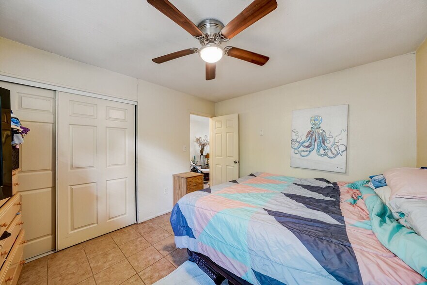 More Photos Of 3017 49th St S, Gulfport Apartments For Sale