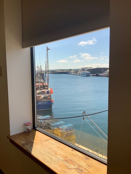 More Photos Of 11-15 Parker St, Gloucester Light Manufacturing For Lease