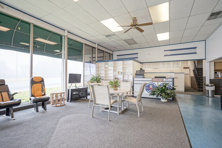 More Photos Of 100 White Horse Pike, Oaklyn Auto Dealership For Sale