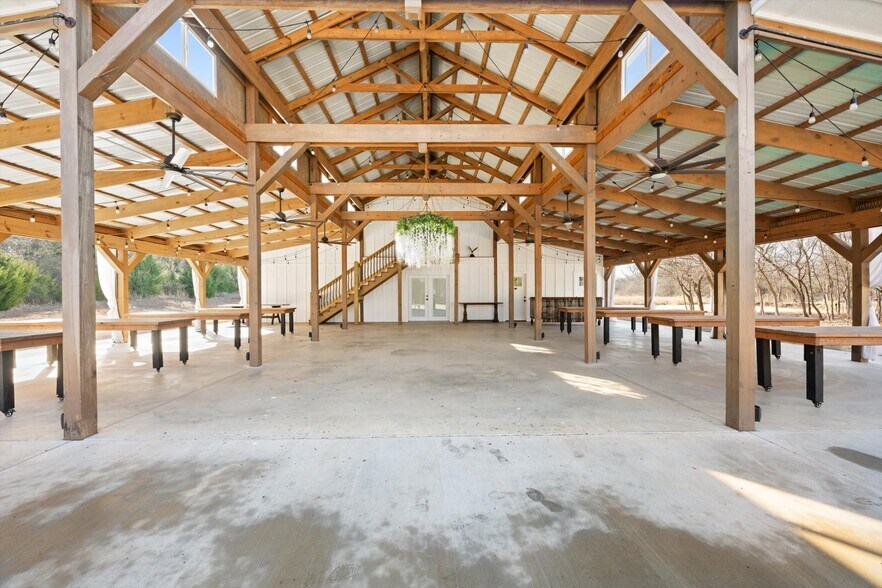 More Photos Of 18186 State Highway 74B, Washington Specialty For Sale