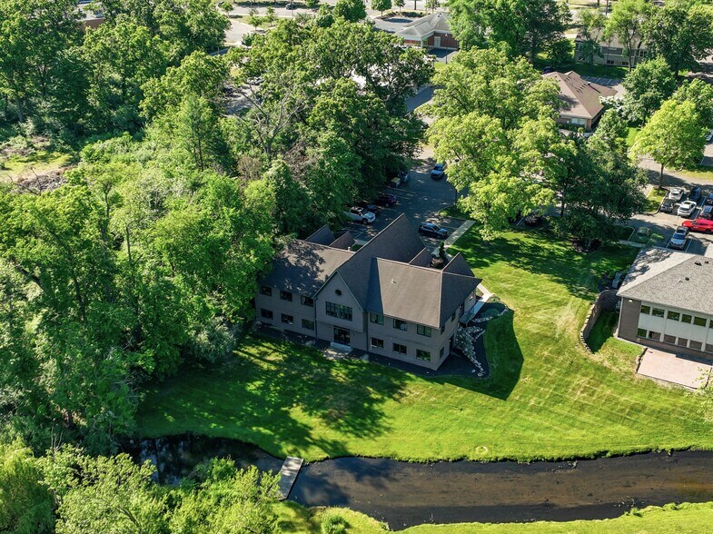 More Photos Of 440 W Centre Ave, Portage Office For Sale