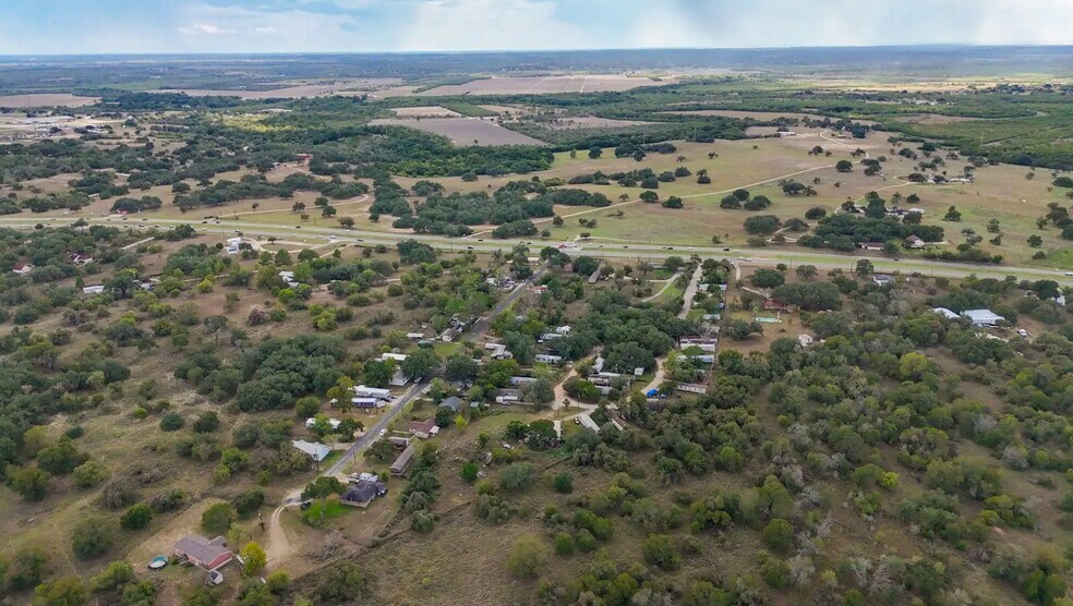 More Photos Of 102 Oak Ridge Dr, Floresville Trailer Camper Park For Sale