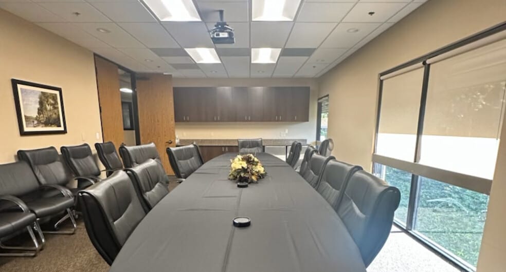 More Photos Of 2550 W Shaw Ave, Fresno Office For Sale