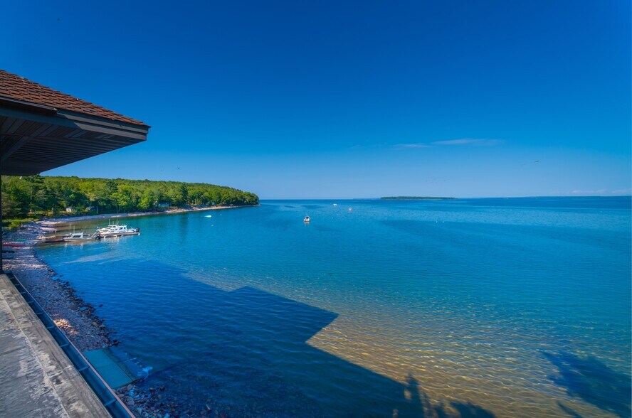 More Photos Of E3220 and E3218 State Highway M 28, Au Train Specialty For Sale