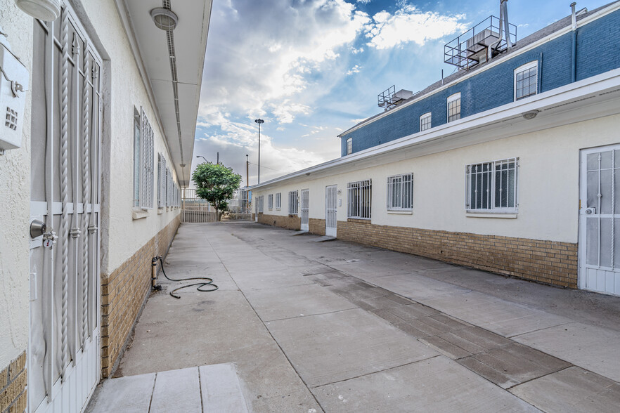 Primary Photo Of 704 Campbell, El Paso Apartments For Sale