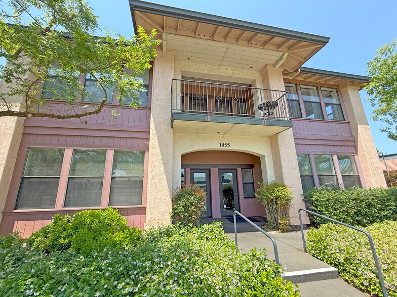 More Photos Of 1055 Broadway, Sonoma Office For Lease